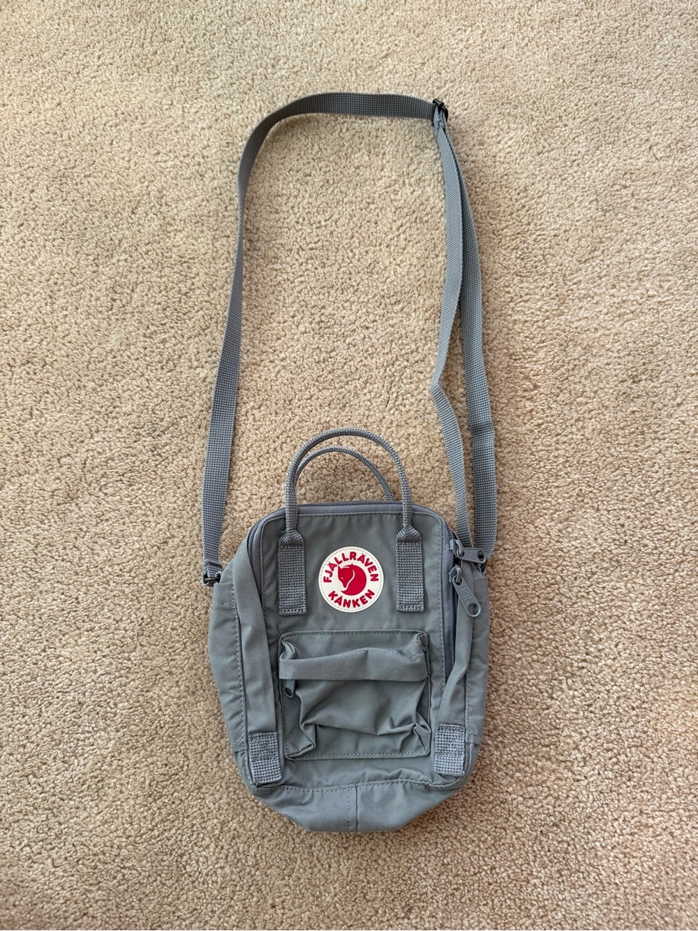 Fjallraven Kanken Mini Crossbody Bag